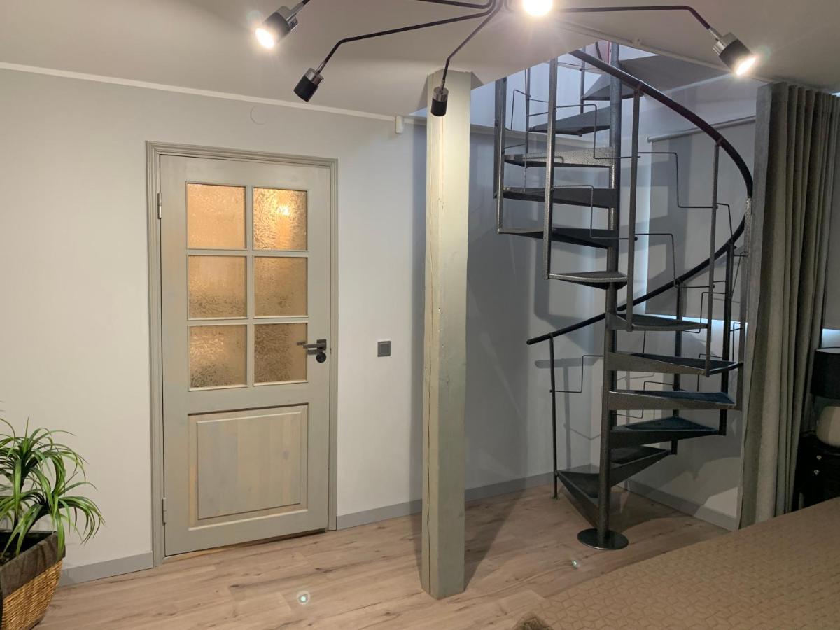 Zair Fireplace Apartments Talin Exterior foto